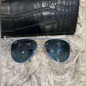 Aviator blue lens ray-bans